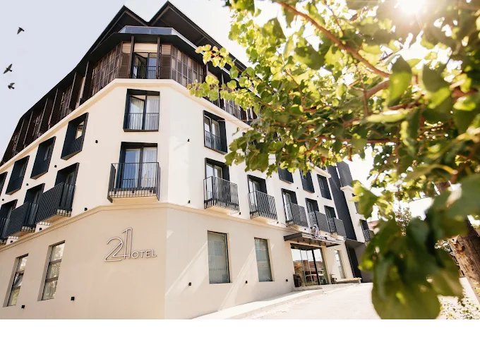 Hotel 21 Tbilisi: Your Luxury Home in the Heart of Georgia - Ghumo Firoo Travels